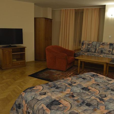 Hotel Drama Burgas Esterno foto