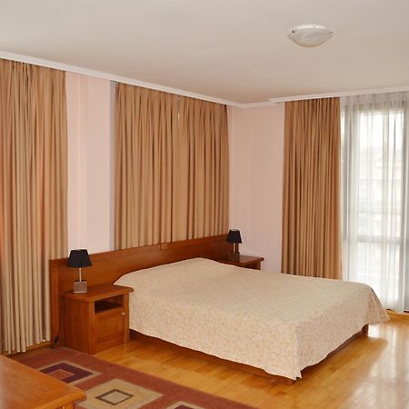 Hotel Drama Burgas Esterno foto