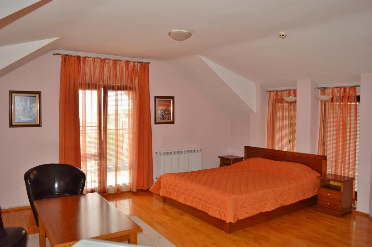 Hotel Drama Burgas Esterno foto
