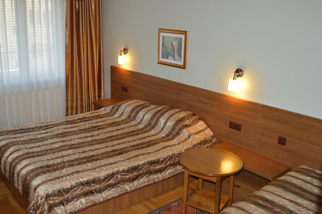 Hotel Drama Burgas Esterno foto