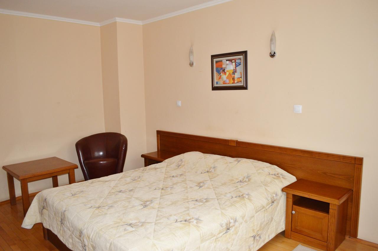 Hotel Drama Burgas Esterno foto